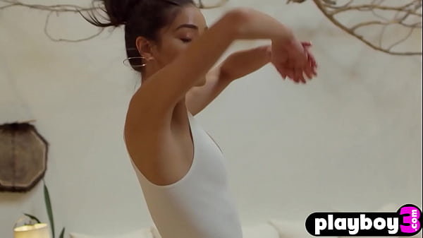 Play MP4 - Hot fingering and passion masturbation with petite Latina teen Emily Willis