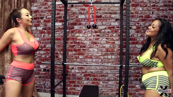 Fit Lesbians Maxine X Nyssa Nevers Workout After Dildo_Fucking