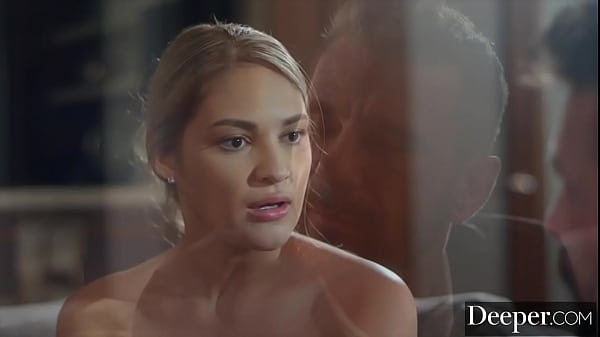 Play MP4 - Deeper&period; Gorgeous gold digger is seduced by boyfriend's dad