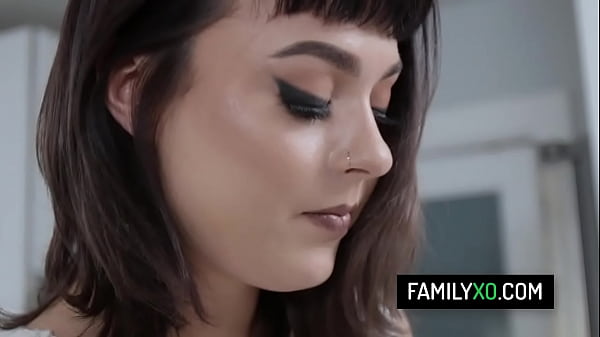 Busty_teen Kyle Mason_fucking_with her stepcousin on_Easter