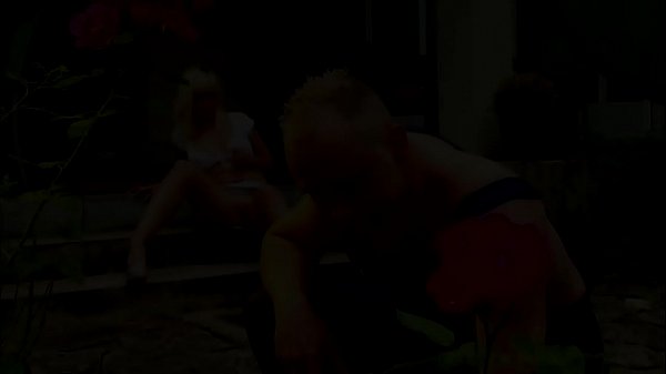 Nonton Blonde European Babe Teases Her Gardener thumbnail