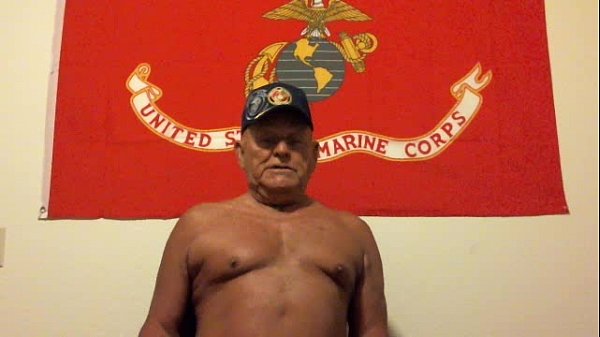 Play MP4 - Jon looking 4 mate 3 min with email address