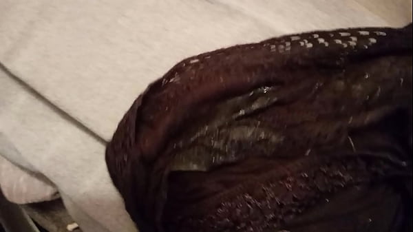 Play MP4 - Smelling sister in law's panties