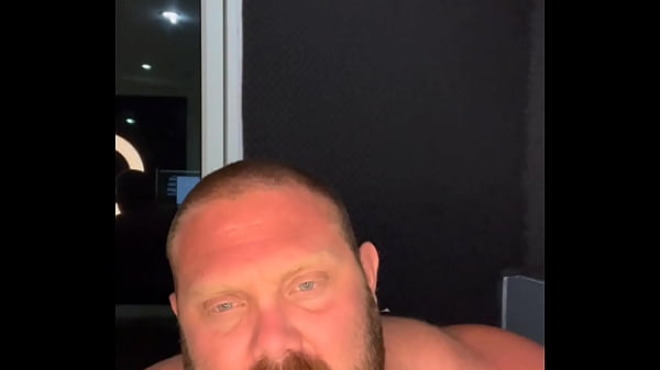 Muscle ddy sees you perving 