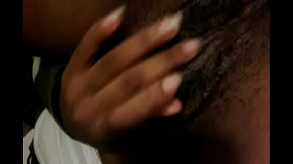 Play MP4 - Ebony Masturbates