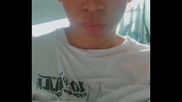 Nonton Have A Great Titty Tues thumbnail