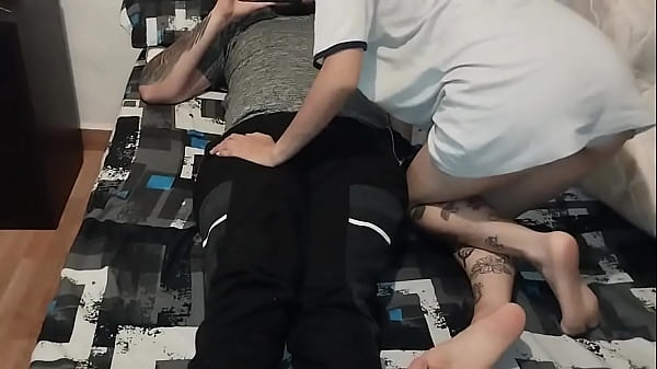 Nonton Tragate Toda Mi Leche Hermanastra Que Te Dare Lo Que Me Pidas thumbnail