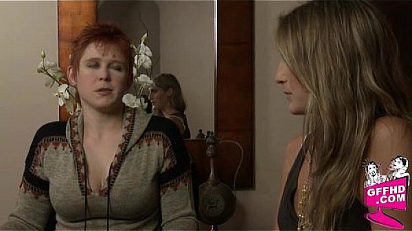 Nonton Sensual Lesbains 0933 thumbnail