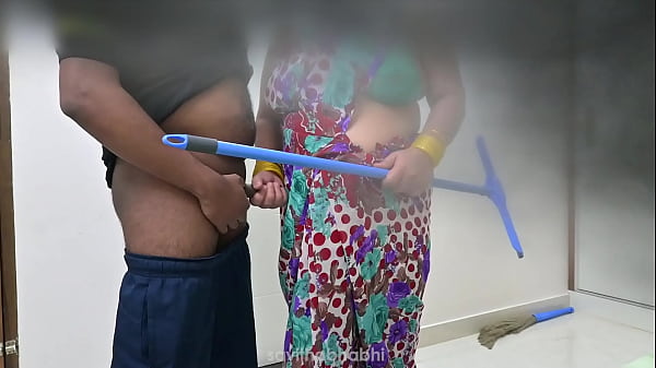 Telugu andhra maid having fun with landlord 