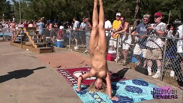 Nudes A Poppin Contestants Compete Buck Naked For Titles thumbnail