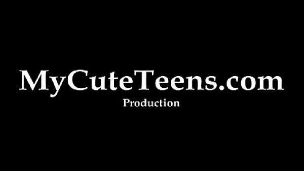 Teen have small tits and young body! 