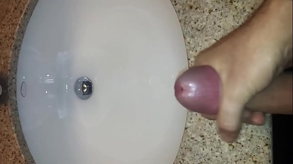 Play MP4 - Cumshot