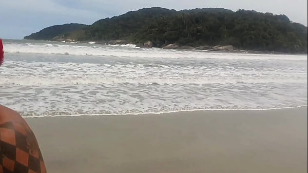 Nonton Achei Famoso Brinquedo Na Praia E Fui Logo Oferecer A Buceta thumbnail