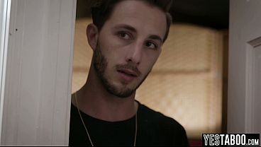 Nonton Big Tits Bisexual Milf Stepmom Got Convinced Into A Threesome With Teen Stepdaughter And Her Bf thumbnail