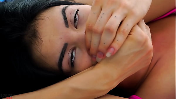 Play MP4 - Nipple Play Lesbian Humiliation Pussy Out