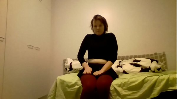 Sexy WebcamAmateurStrips_and Masturbates