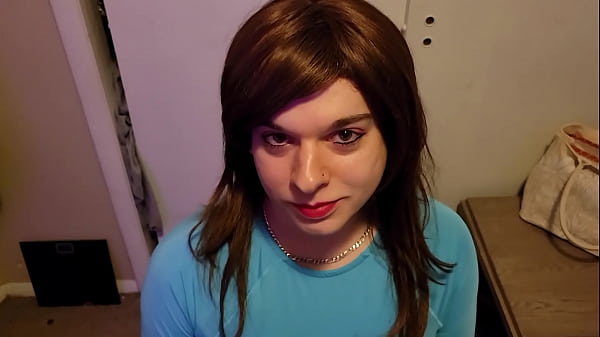 Taylor Diamond gets praise from for doing a good job. 