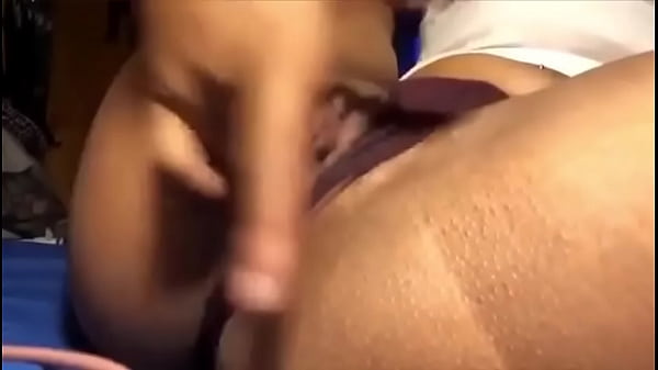 Play MP4 - ebony squirting pussy play