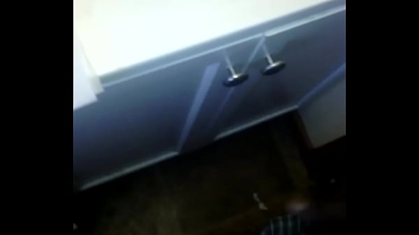 Nonton Bathroom Dick thumbnail