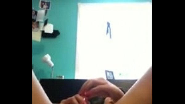 She Films Herself Cumming and Squirting_camg8