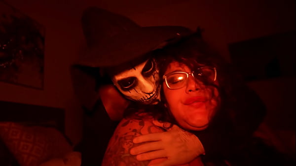 Creepy man fucks big slut after sneaking into her room late night 