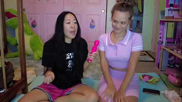 ABDL Issues withKikiCali and Diaperperv