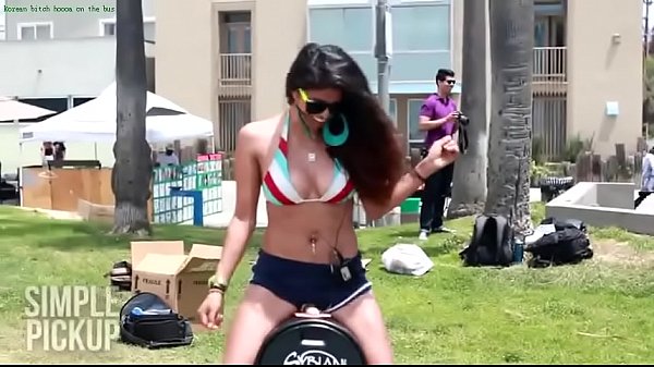 한국야동 해변가에서 여성용진동기 테스트하기