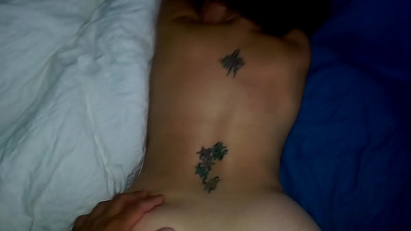 Cuban Woman Dayli takes it from behind 