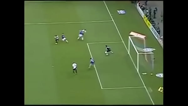 Vitória botando jahia_pra mamar