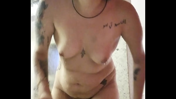 Nonton Bailesito En Ba&ntilde;o thumbnail