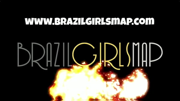 Play MP4 - Sexy girl from Amapa Brazil shows off her round brown ass to lucky tourist