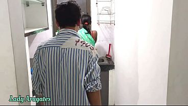 Nonton Early In Morning Fucking My Maid In Kitchen When She Preparing Food For Me And Family thumbnail