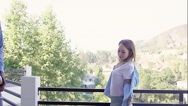 Nonton Angel Smalls On A Big Black Cock thumbnail