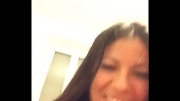 Play MP4 - Coroa gostosa caiu no whats na siririca