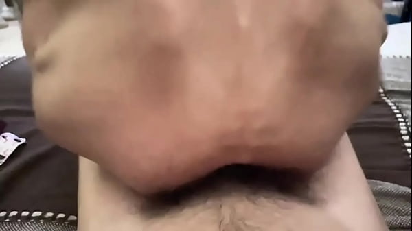 Play MP4 - Cavalgando de costa no marid&atilde;o