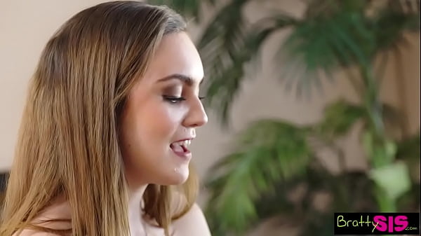 Play MP4 - Freya Parker Surprises Stepdad With Threesome For Stepfathers Day - S23&colon;E3