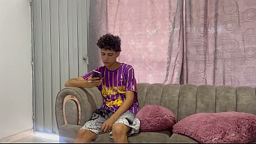 Nonton Linda Chica Latina Me Pide Posada Y Yo Me La Follo Muy Duro A Cambio De Ayudarle. thumbnail