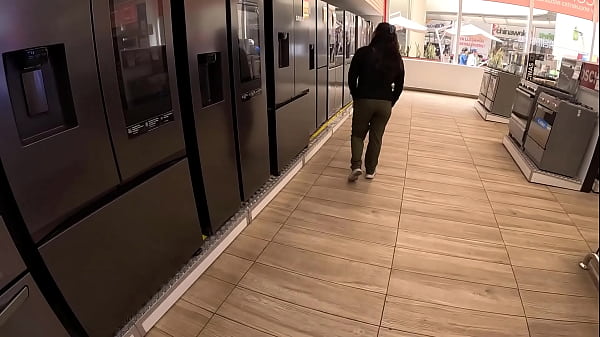 Nonton The Supermarket Seller Tells Me That He Can Give Me A Special Discount In Exchange For Me Being Able To Offer Him My Sexual Services, I Got The Discount And Something Else thumbnail