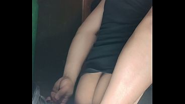 Masturb&aacute;ndome con dildos grandes hasta sacarme toda la lechita 