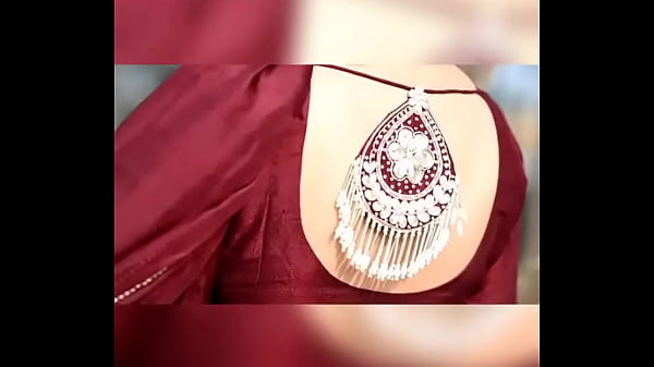 Nonton Sukhdeep Grewal Indian Babe Whore thumbnail