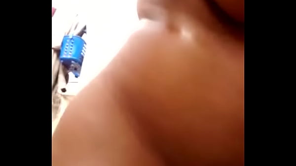 Play MP4 - Showing My  My Ass and Pussy tight and wet