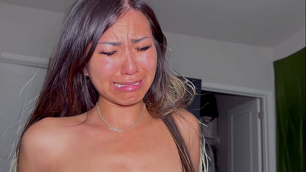 Eskimo First Time Amateur Pussy Pounded & Big Facial thumbnail