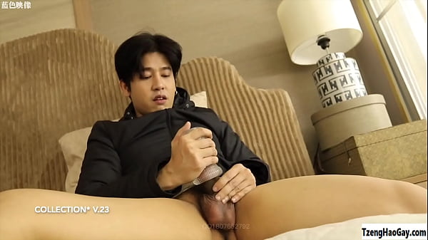 Handsome Asian Hunk Jerking Off His Huge Cock thumbnail