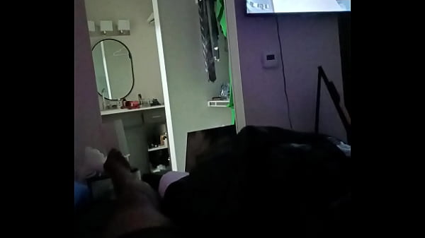 Nonton Cubby Da Porn Hubby thumbnail