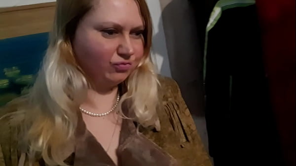 Nonton In Everyday Life She Is A Saleswoman In A Local Shop, But Today She Plays The Role Of A Licentious Whore thumbnail