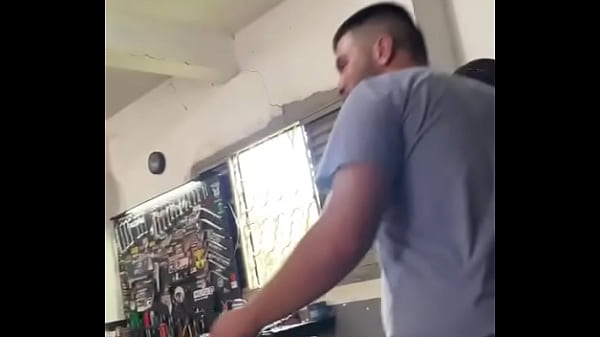 Dois Baitola Na Oficina thumbnail