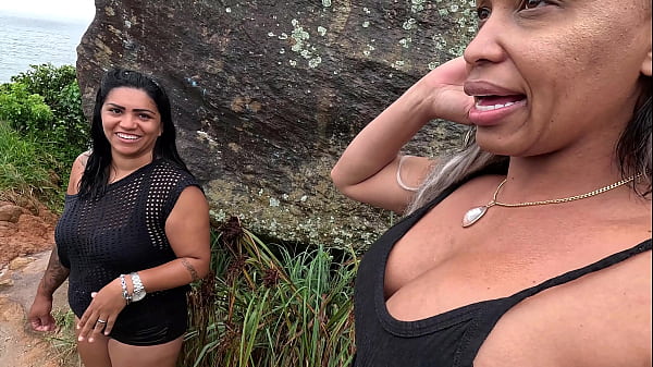 Aventura Do Casal Mattos - Putaria Na Praia: Grelona Da Anne, Foda Molhada E Gozada Surpresa thumbnail