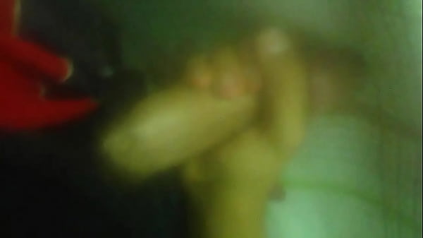 Garot&atilde_o bateu punheta e gravou