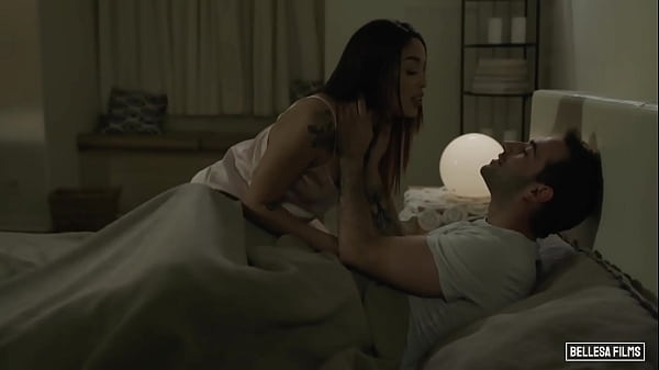 Play MP4 - &lpar;Vanessa Sky&rpar; Gets Drilled By &lpar;Jake Adams&rpar; And Receives A Huge Load On Her Belly - Bellesa