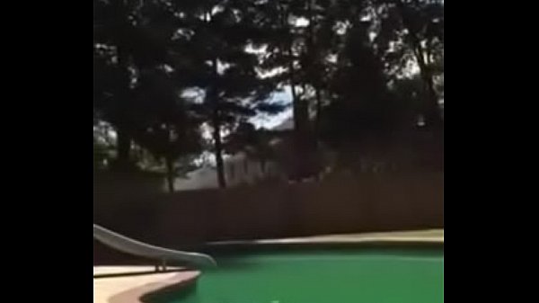 Nonton Pounding Her Pussy Next To The Pool thumbnail